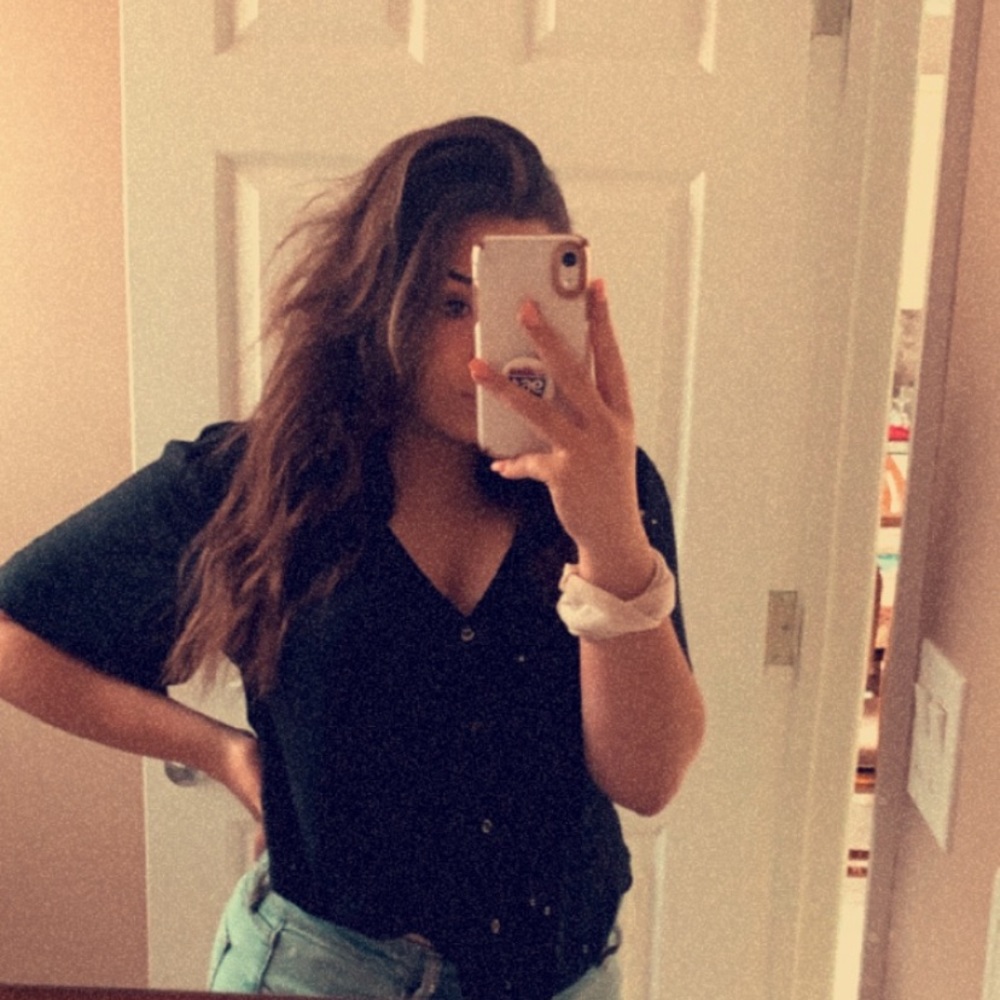 Meet your Posher, Madison